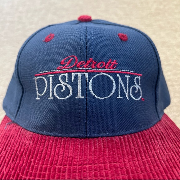 VINTAGE Detroit Pistons Blue and Red Cap - Picture 2 of 9